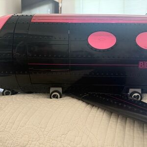 L.O.L. Surprise! Black and Pink Toy Jet